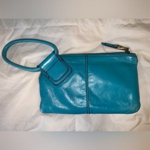Hobo Leather Wristlet (Aqua)